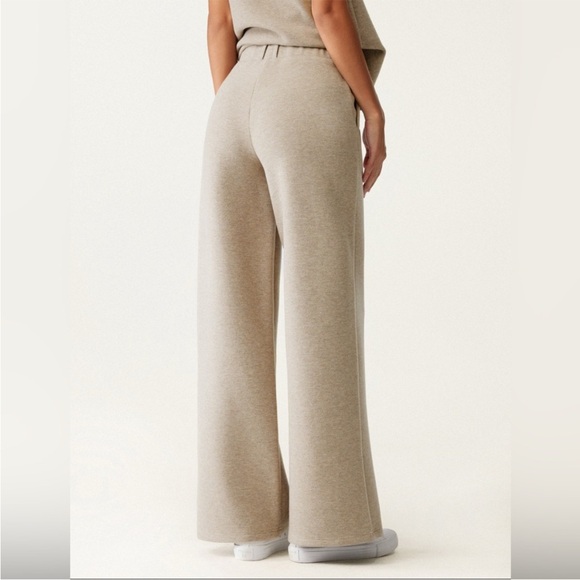 NWT OGL FuzzLuxe High Waisted Straight Leg Pull On Pant - Heather Beige Size L - Picture 8 of 11